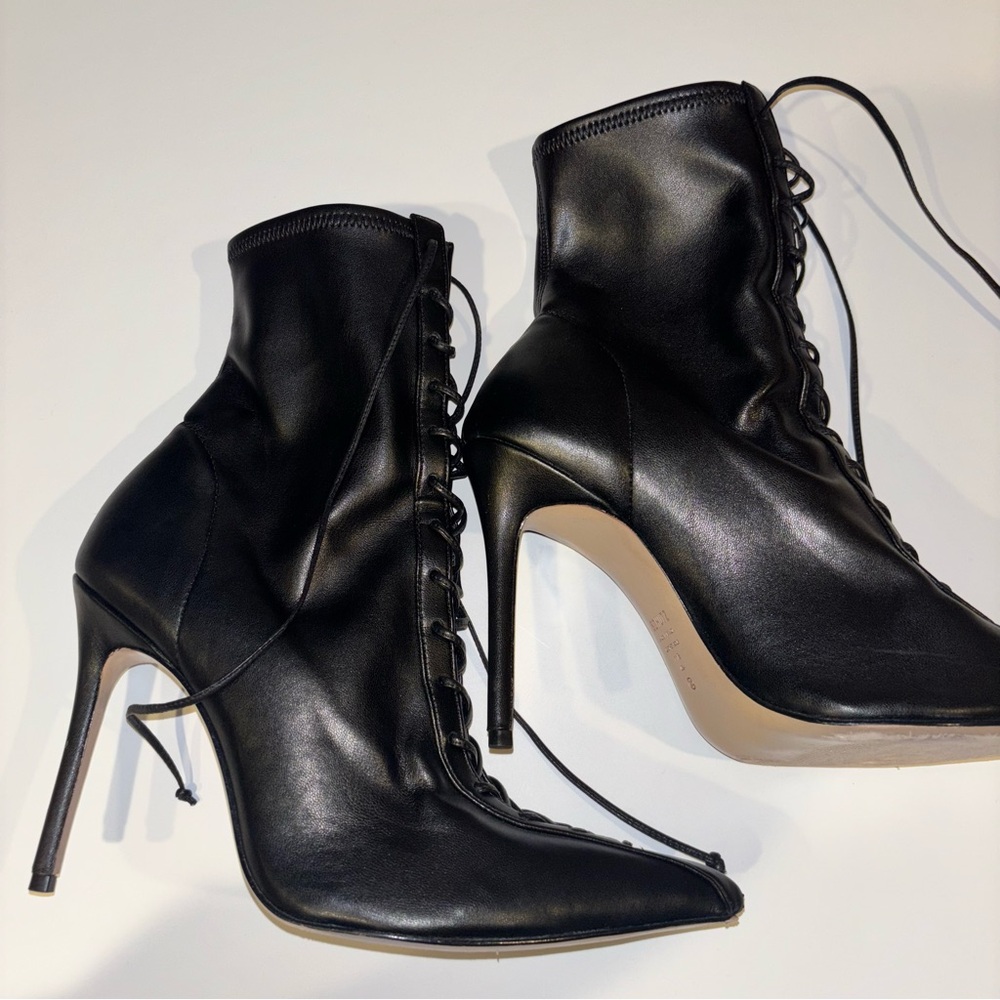 Schutz Tennie Bootie - Size 11